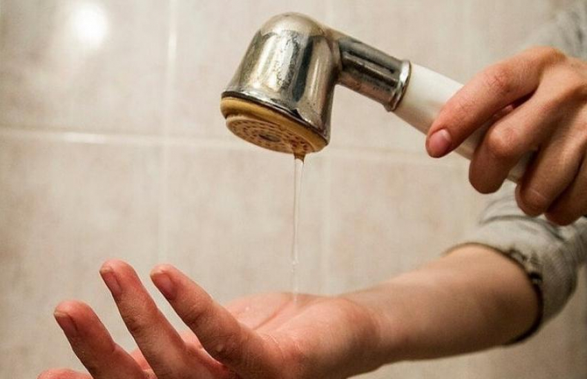 Анапчанам не дают горячую воду из-за долгов перед коммунальными службами