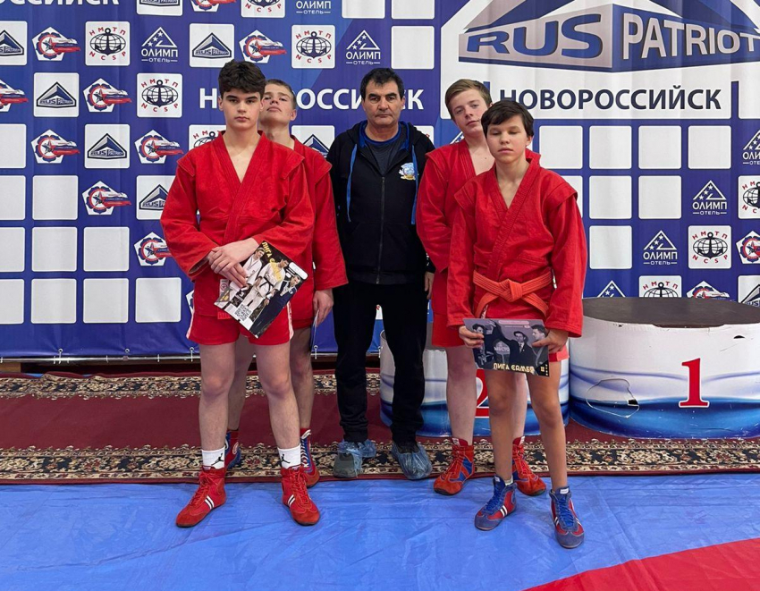 Анапчане привезли в город четыре медали с «Лиги самбо"