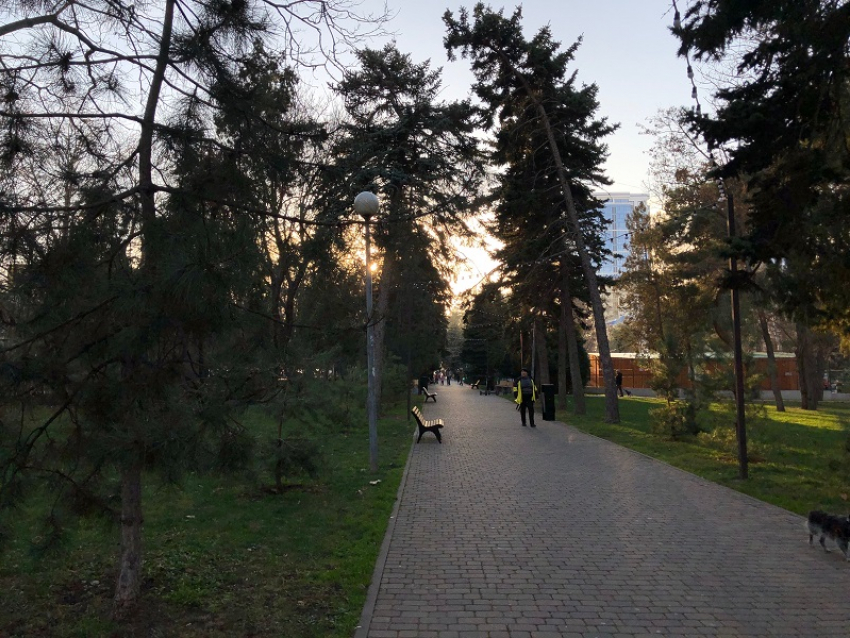 Во всемирный день брака в Анапе пасмурно и возможен дождь