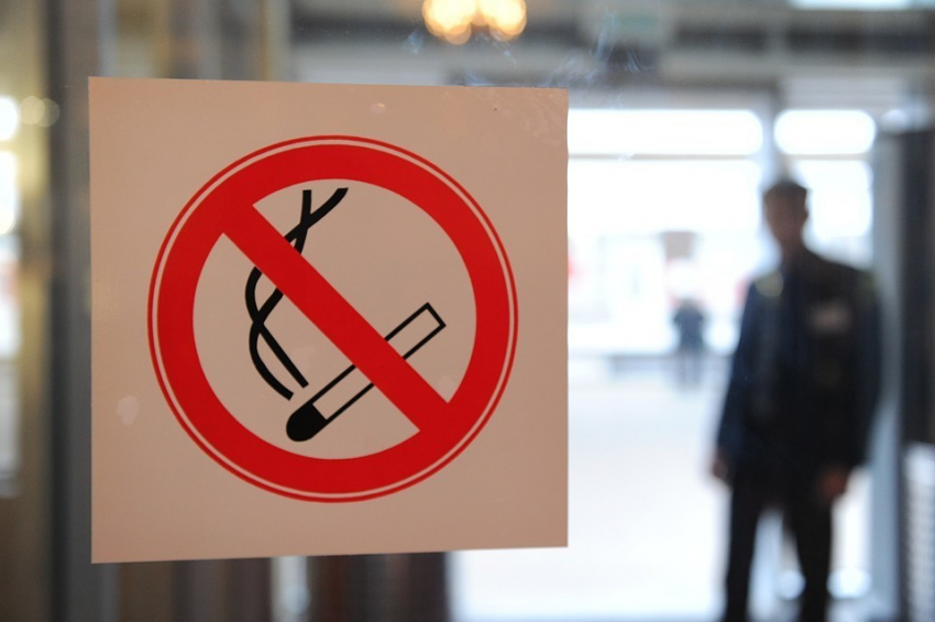 В Анапе пожилого торговца табаком оштрафовали на 300 000 рублей