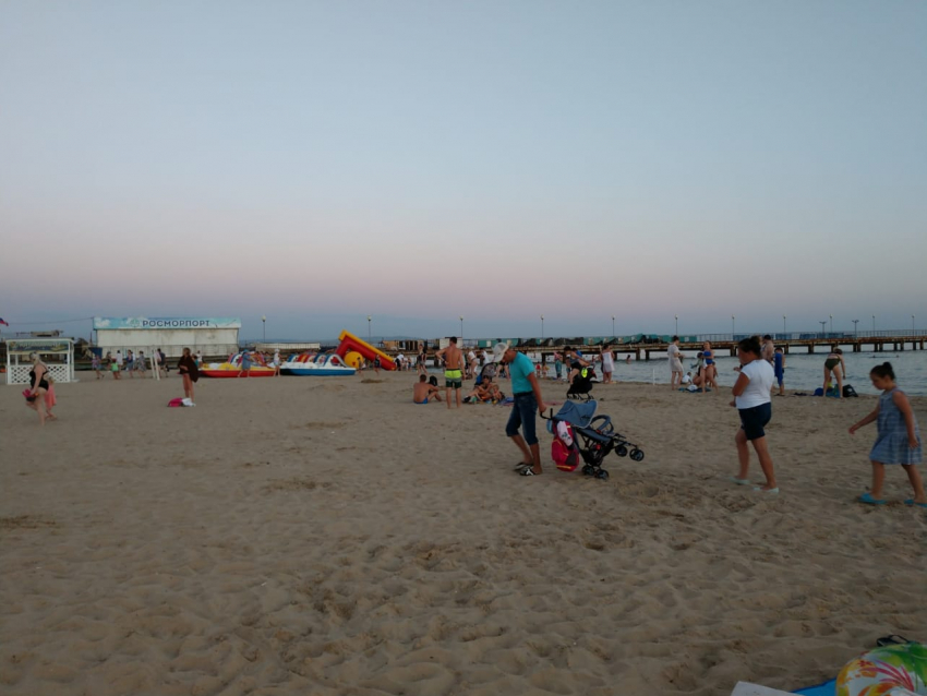 В Анапе снова запретили купаться в море