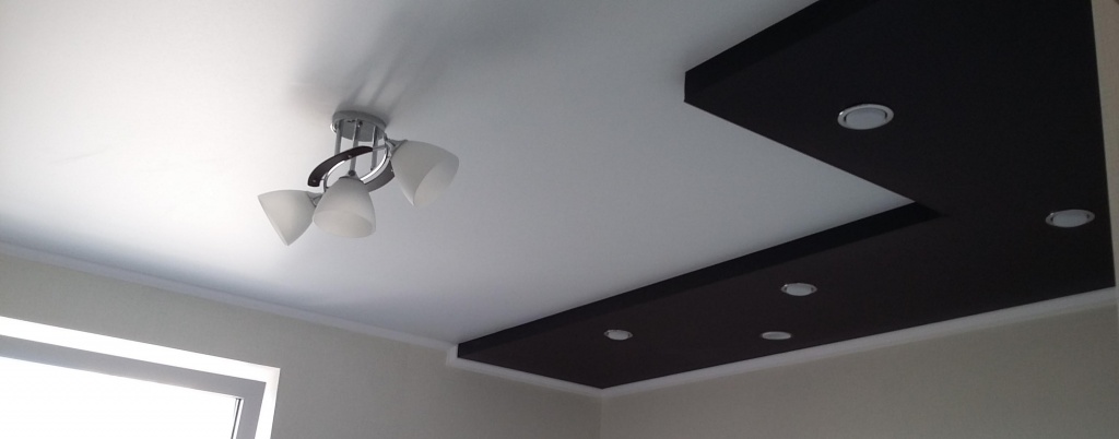 matovyi-natyazhnoj-potolok-13684.jpg