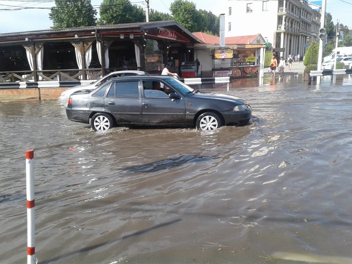 потоп в витязево4.jpg